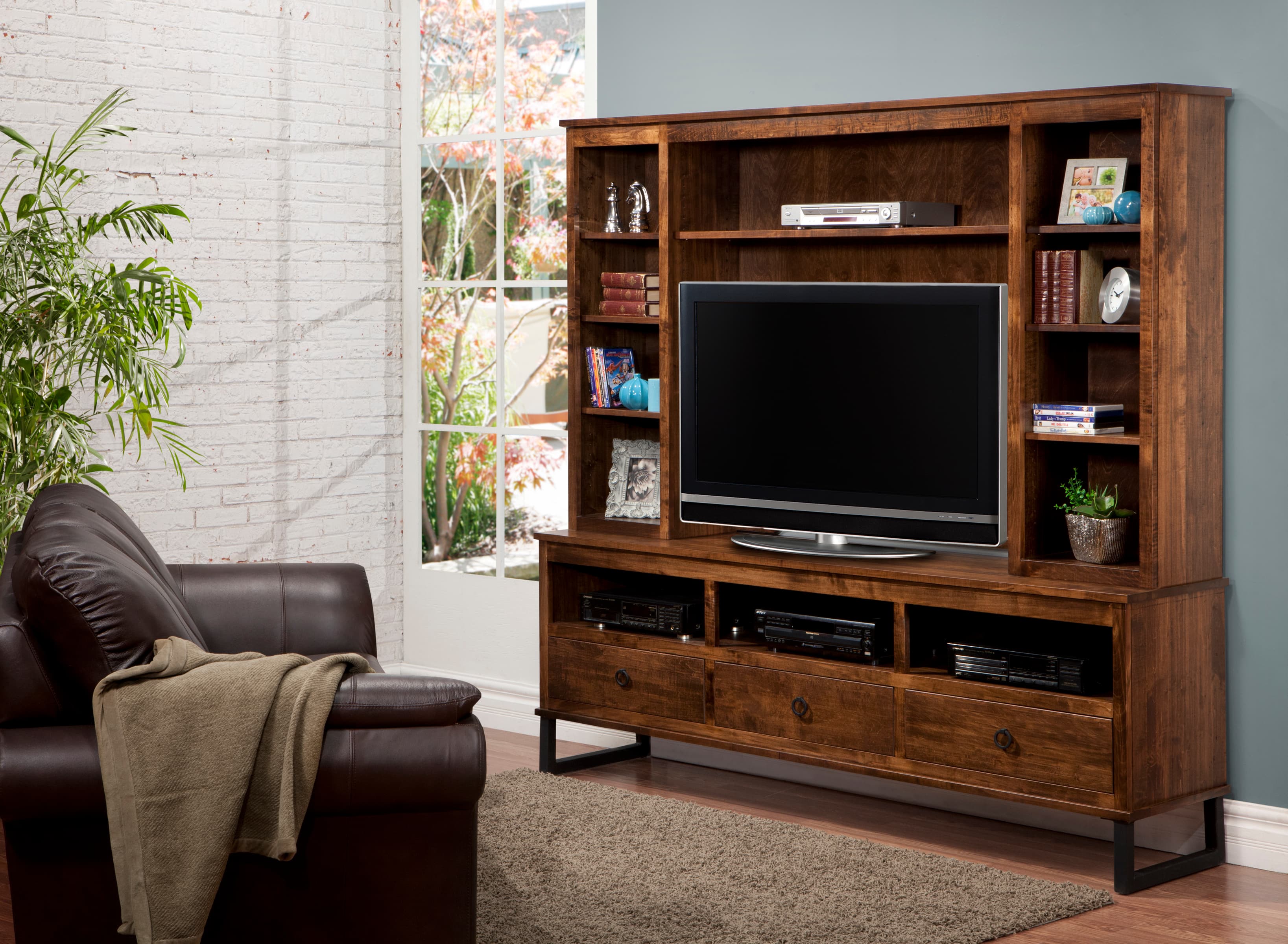 Cumberland 73" Entertainment Unit w/Hutch by Handstone
