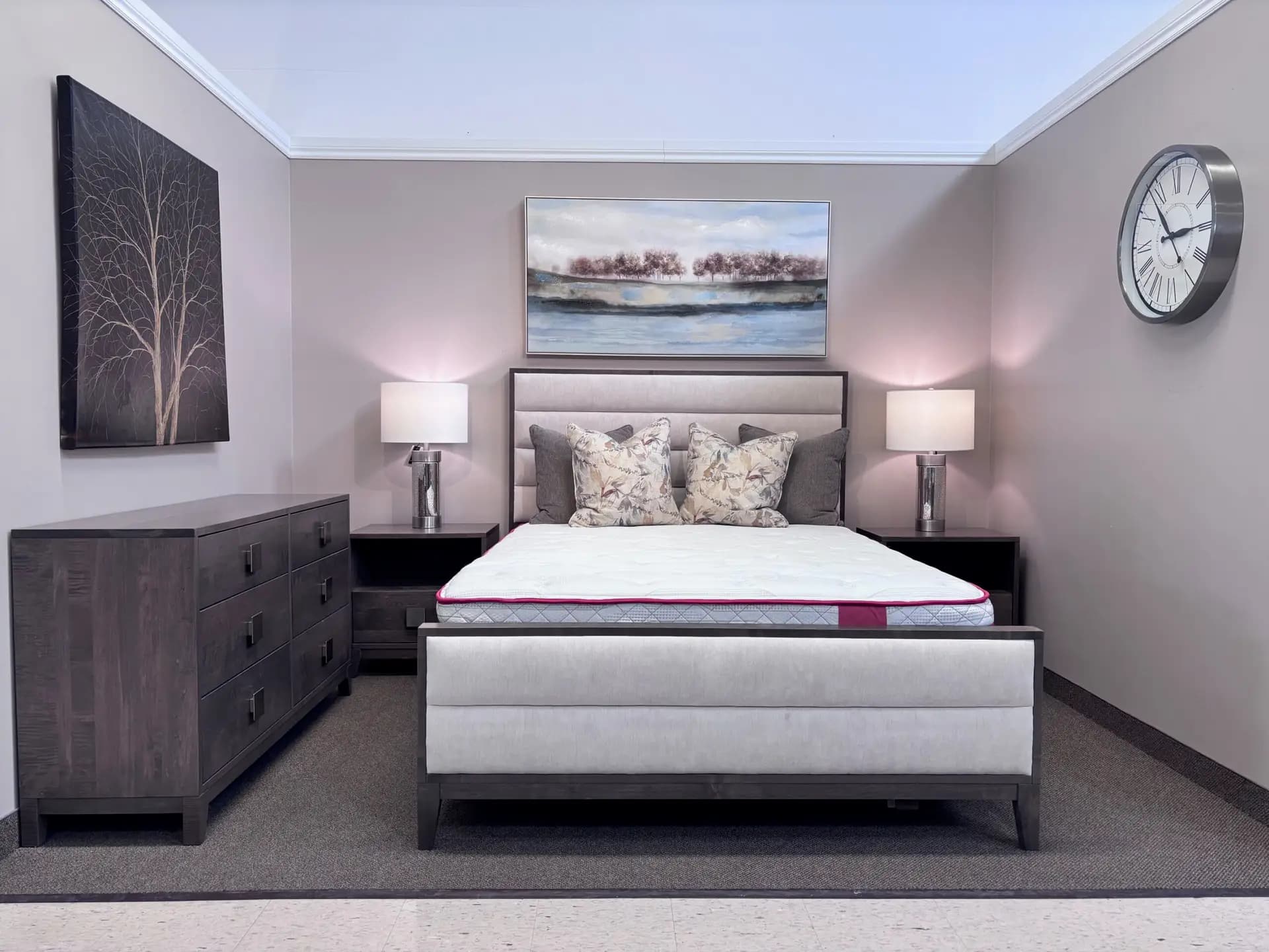 Queen Belmont Bedroom Set by Handstone - image 1