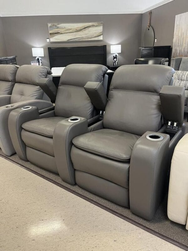 Vertex Home Theater Seating by Palliser - Image 4