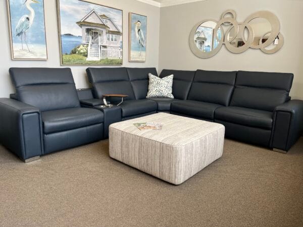 Titan Power Recliner Sectional by Palliser - Image 6