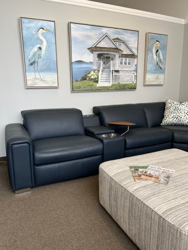 Titan Power Recliner Sectional by Palliser - Image 9