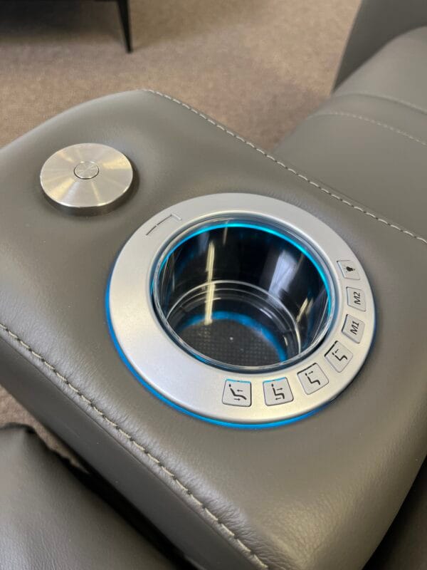 Flicks Home Theatre Seating by Palliser - Image 6