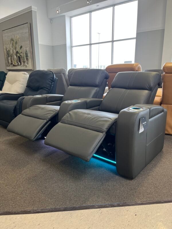 Flicks Home Theatre Seating by Palliser - Image 7