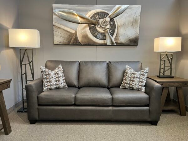 3968 Leather Sofa by Decor-Rest - Image 2