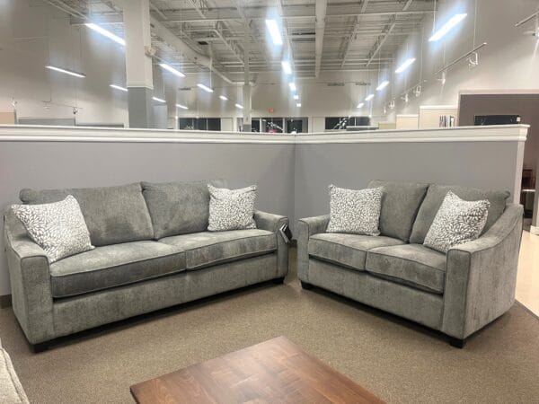 2981 Sofa by Decor-Rest