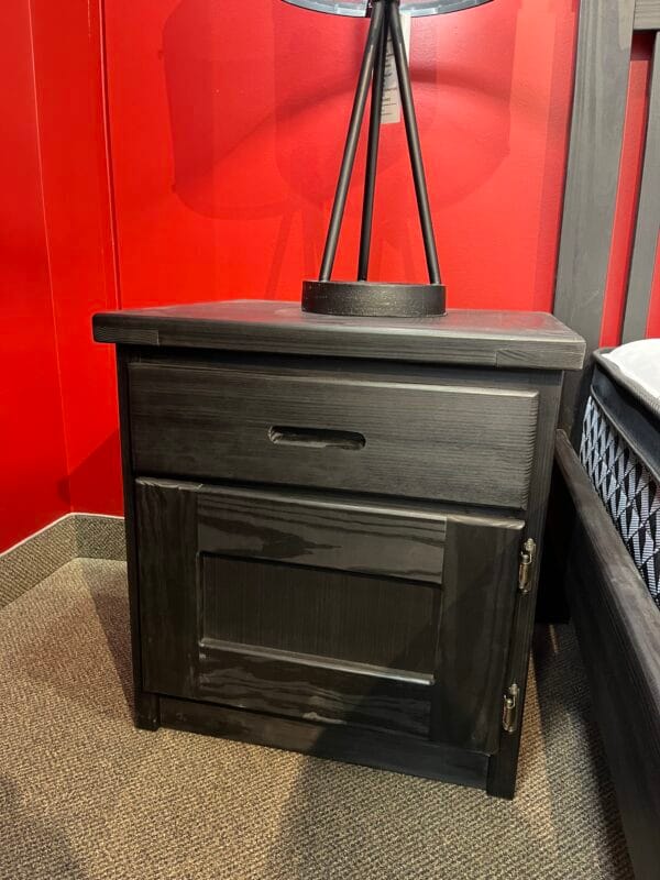 Queen Shaker Bedroom Set by Crate Designs - Image 2