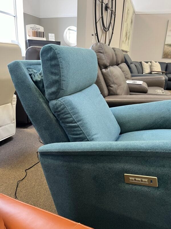 Chalet Power Recliner Chair by Palliser - Image 2