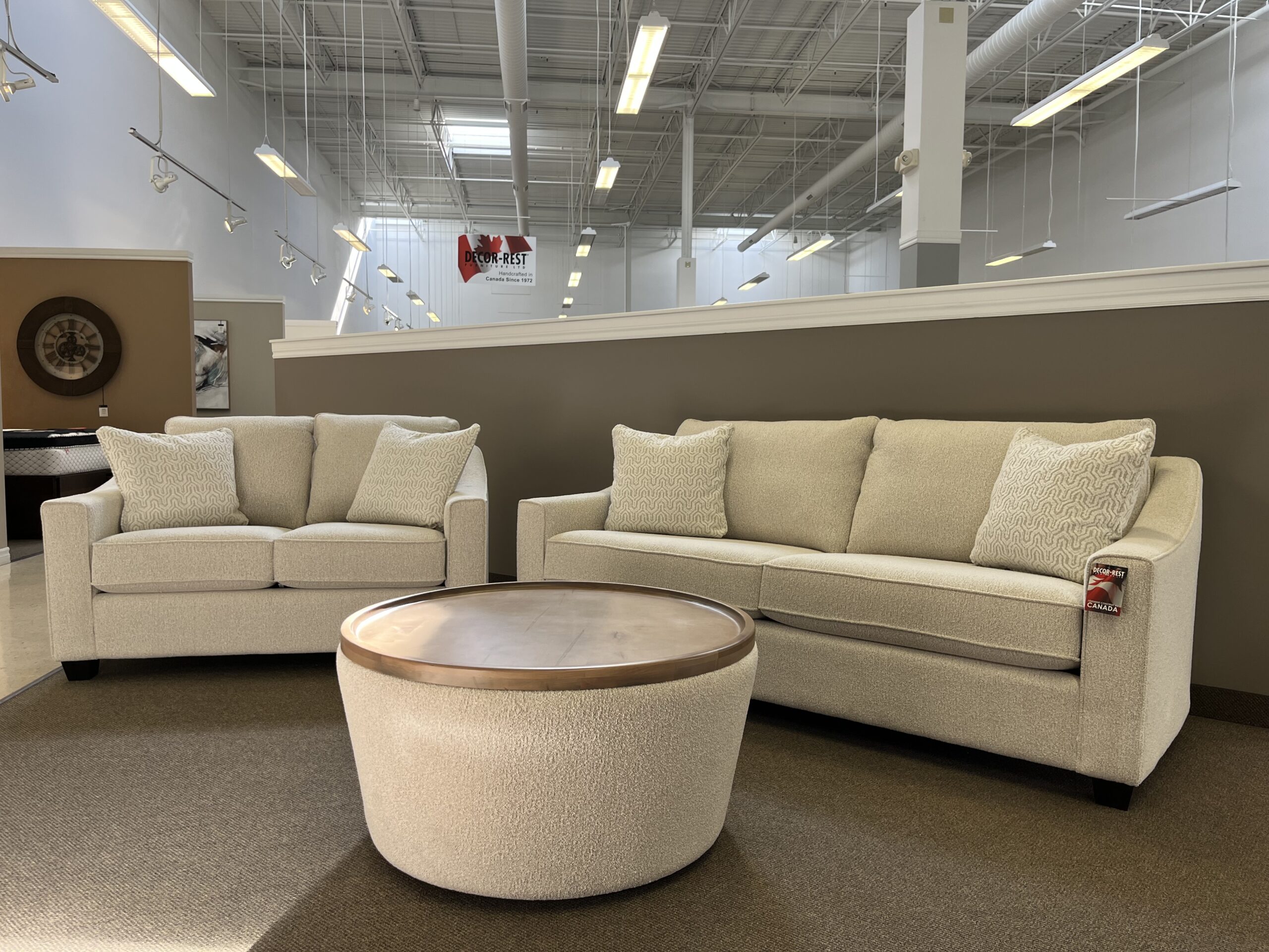 2981 Sofa by Decor-Rest - Image 5