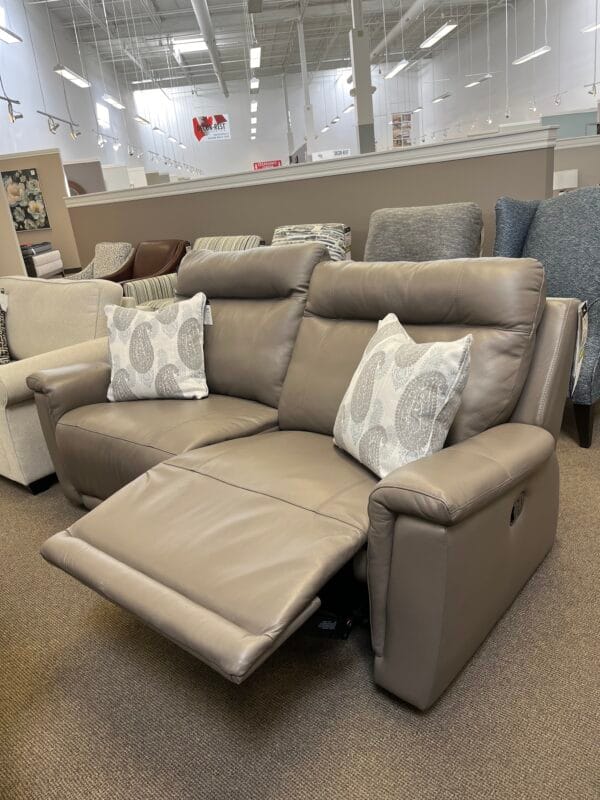 Westpoint Sofa Recliner by Palliser - Image 3