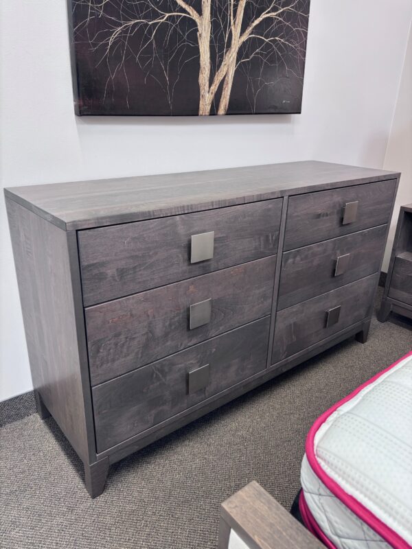 Queen Belmont Bedroom Set by Handstone - Image 2