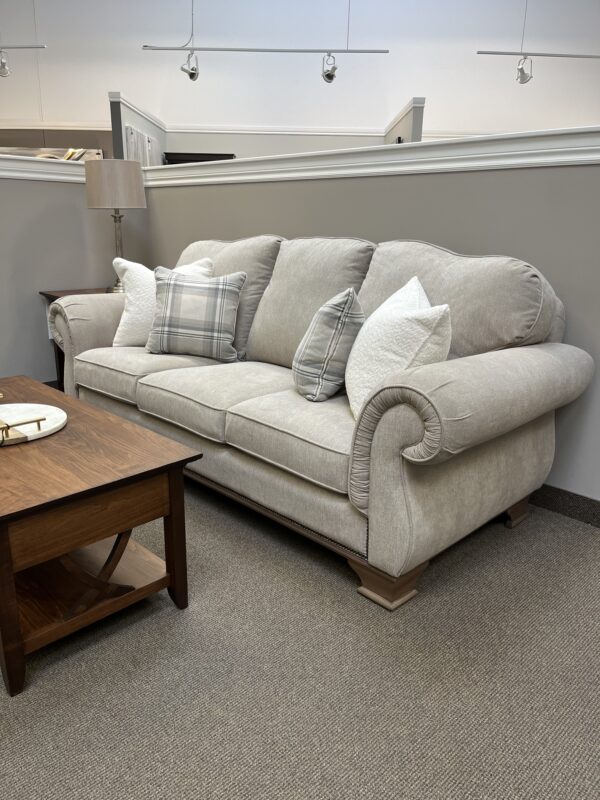 6933 Sofa by Decor-Rest - Image 4