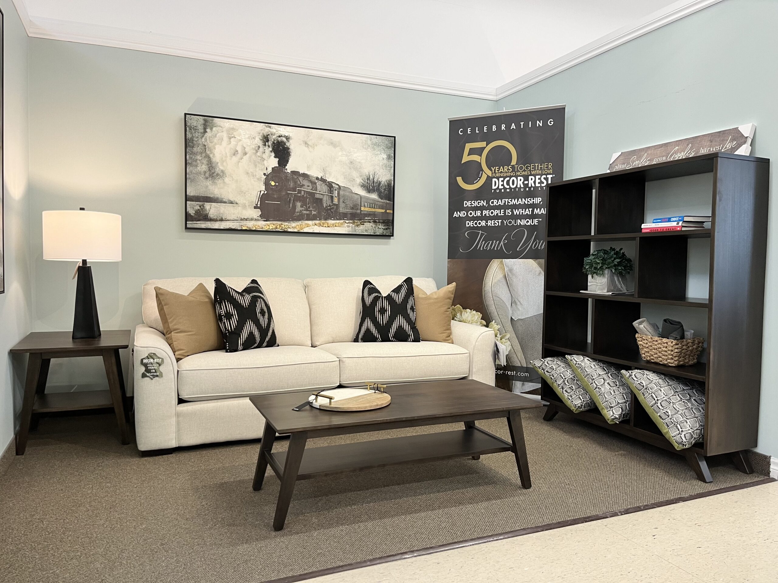 2786 Sofa by Decor-Rest