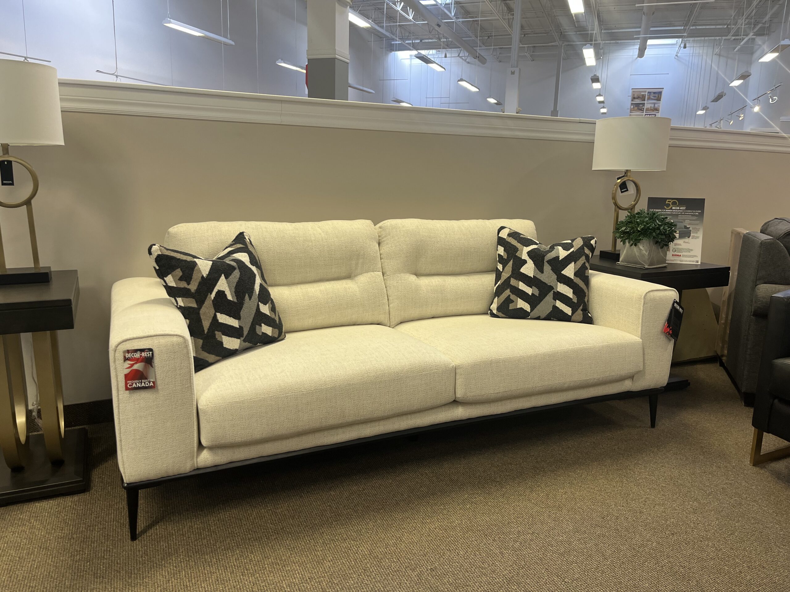 2030 Sofa by Decor-Rest - Image 4